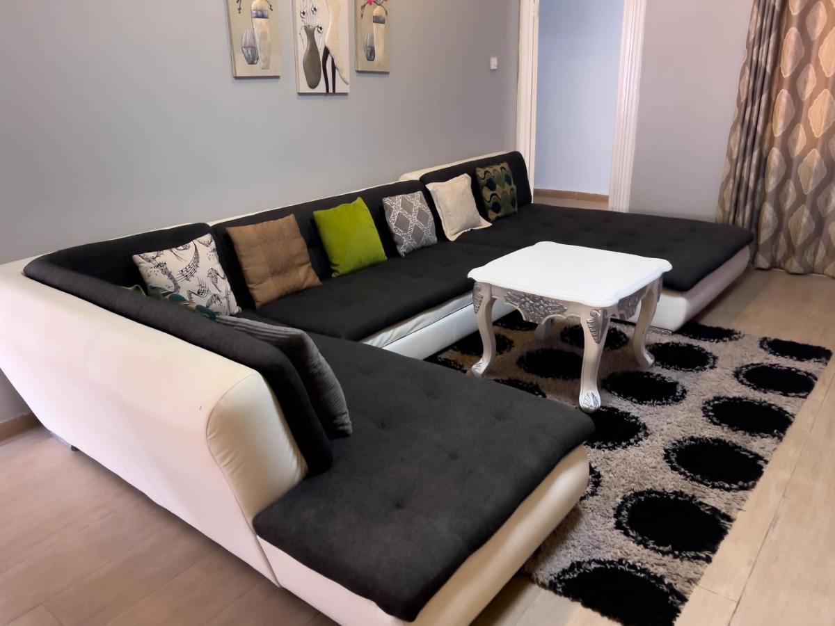 T'S Place Adenta Dış mekan fotoğraf
